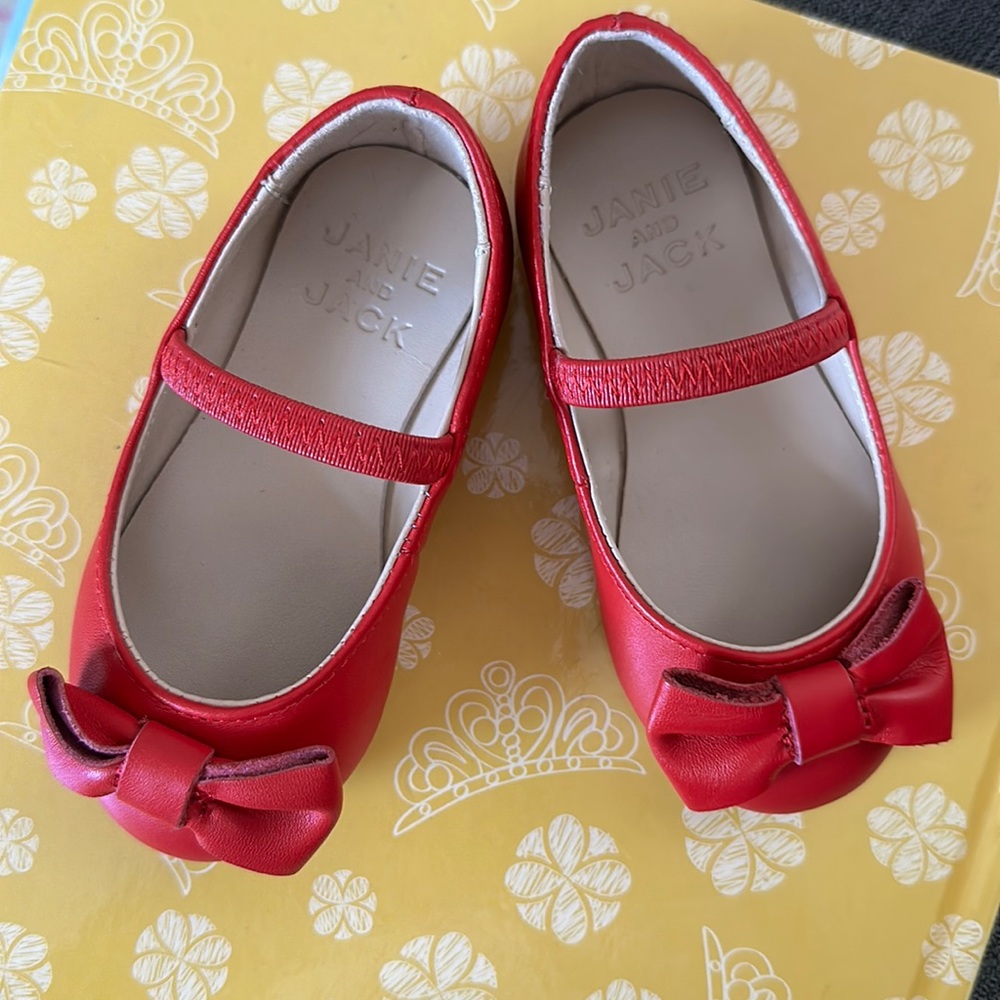 Mary Jane shoes for girls